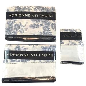 Queen Sheet Set Adrienne Vittadini Blue Floral New in Pkg